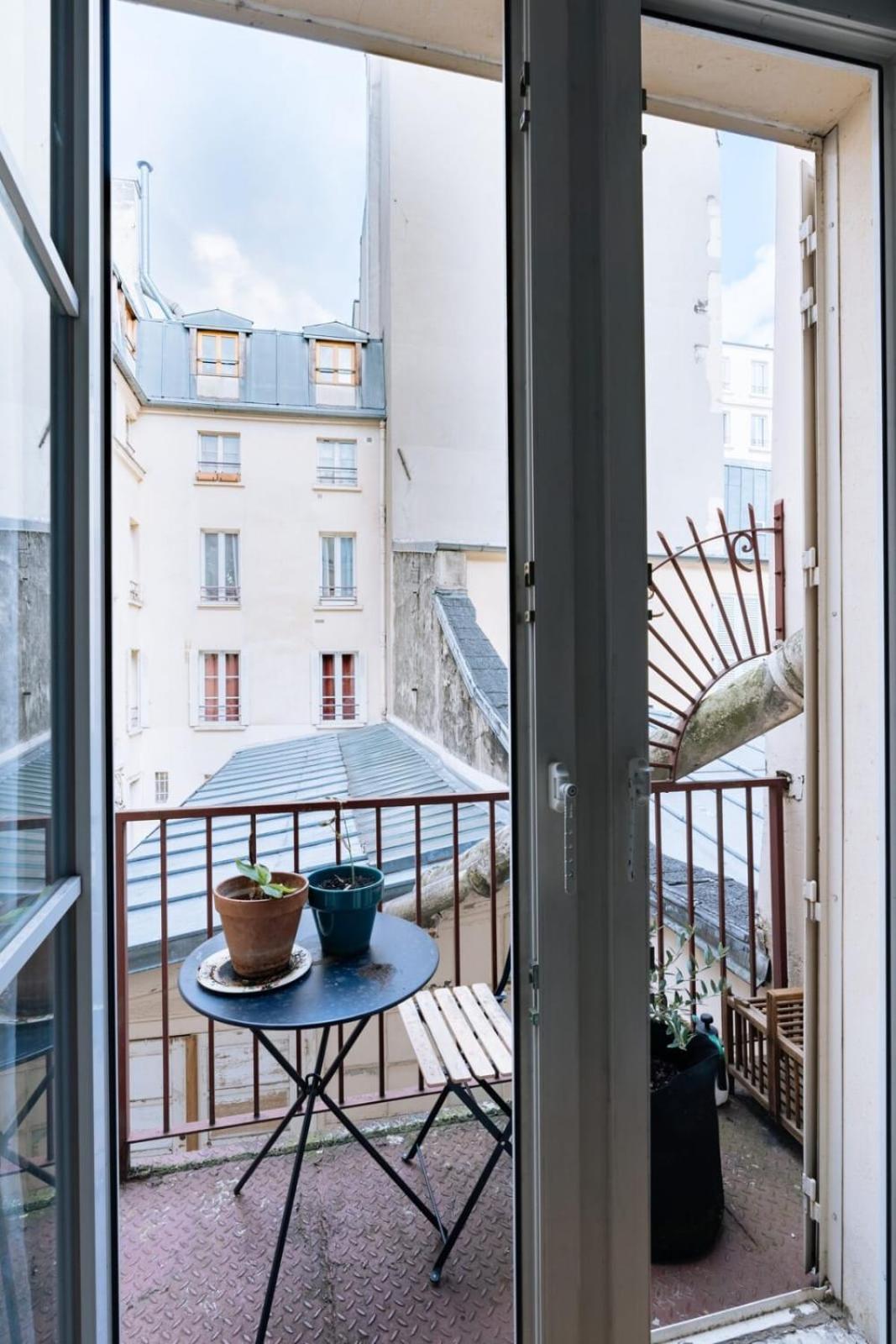 Appartement & Peaceful For 5 Republique! *